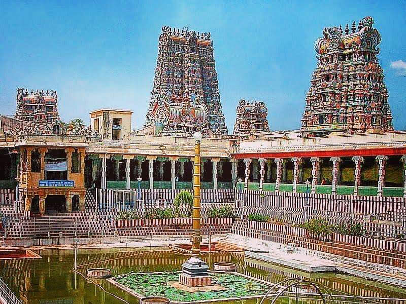 Meenakshi Amman Temple night ceremony