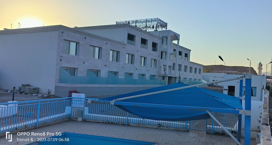Preconfirmed Haql hotel dinner — Saudi seafood — AlUla to Haql via Tabuk and Wadi Al Disah — Saudi Arabia