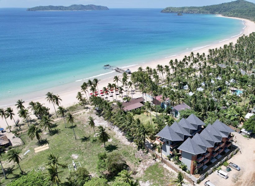 Nacpan Beach Road — Nature — Puerto Princesa to El Nido via the Underground River — Philippines