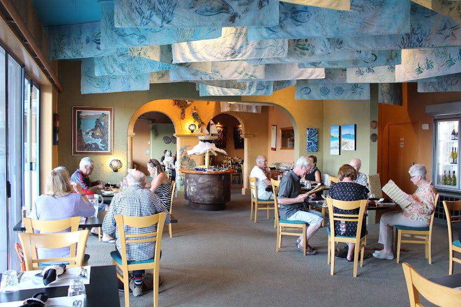 Beachcomber Restaurant — New Zealand — Northland Pacific Coast Highway — New Zealand