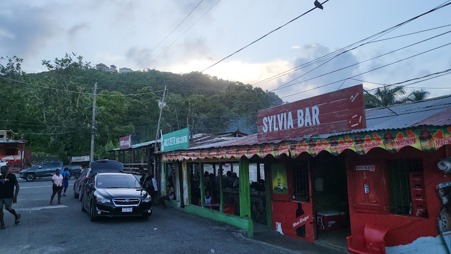 Boston Jerk Centre — Jamaican jerk — Blue Mountains and North Coast Jamaica — Jamaica