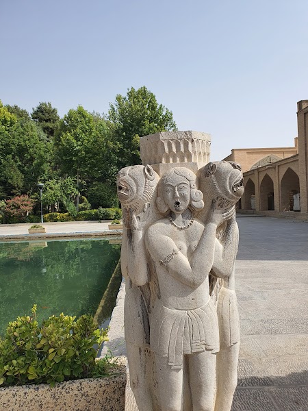 Isfahan — Город — Транзект от побережья Каспия к Персидскому заливу — Иран