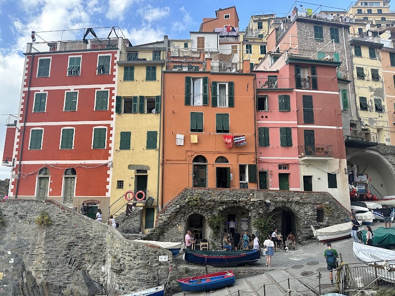 Cinque Terre village train circuit — Coast and villages — French and Italian Rivieras — France