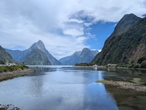 Milford Sound — Arrival — Milford Sound Drive — New Zealand