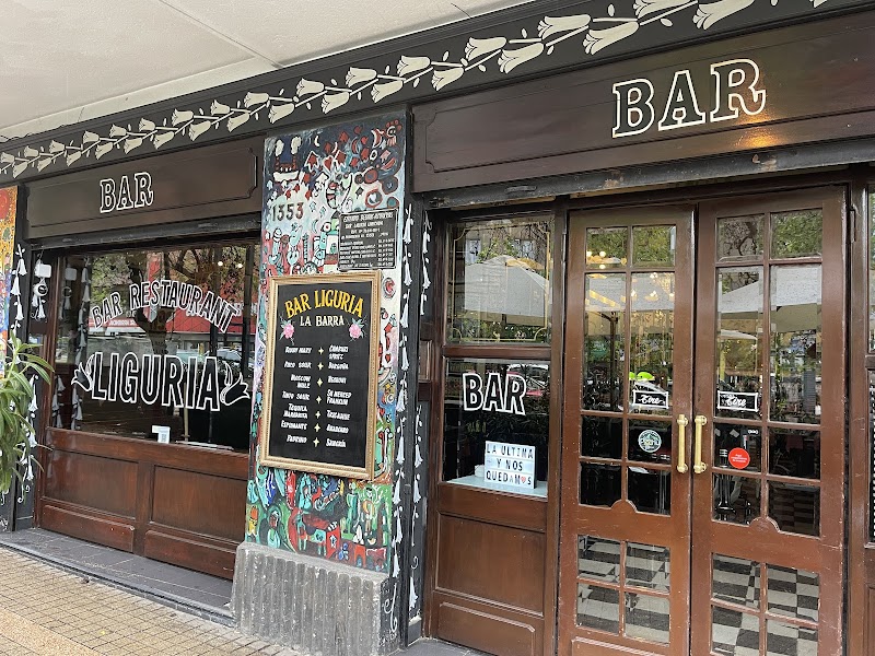 Bar Liguria — Traditional Chilean — Che Guevara Biographical Route to Chile — Argentina