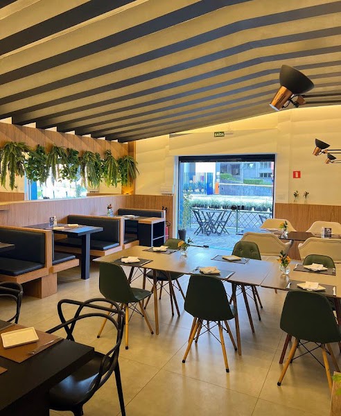 Mango's Restaurant — Lao and international — Thakhek Loop — Laos