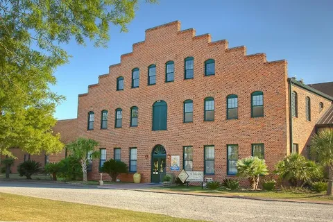 Tabasco Factory Tour — Tour — Cajun Country Drive — United States