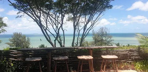 Casa de Comer — Mozambican — Mozambique EN1 Coastal Route — Mozambique