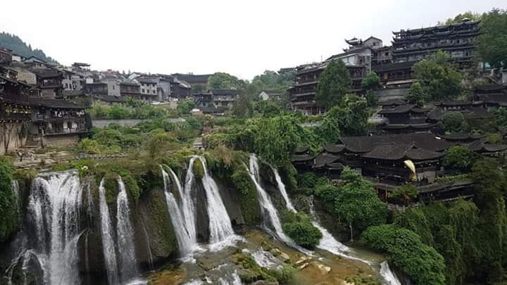 Furong Zhen (Hibiscus Town)