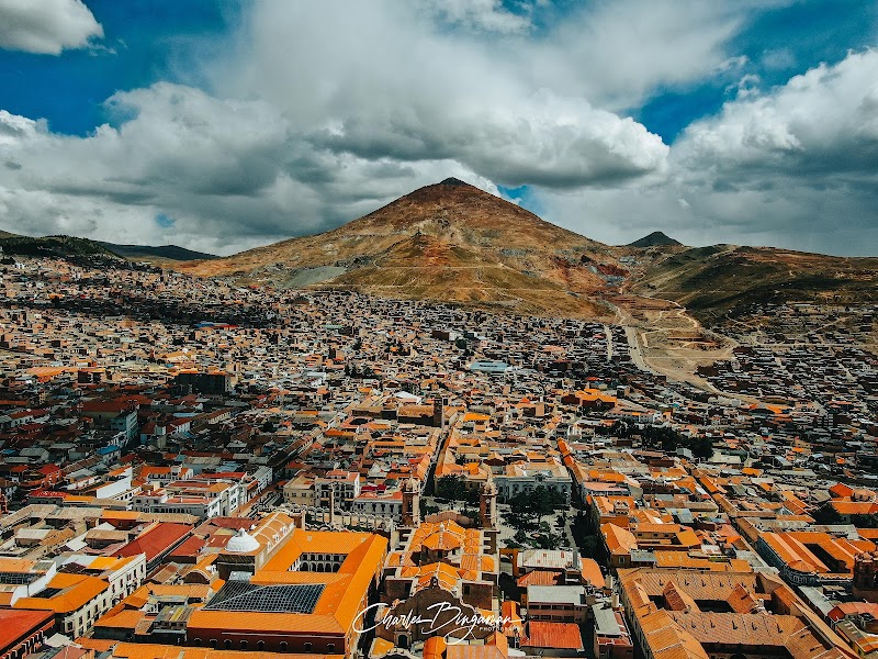 Cerro Rico Viewpoint — viewpoint — Sucre ke Potosí dan Tupiza — Bolivia