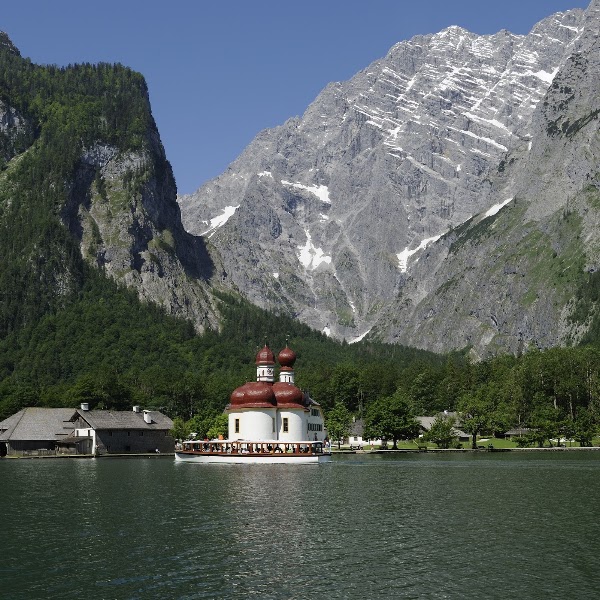 Königssee boat — Lake — German Alpine Road — Germany