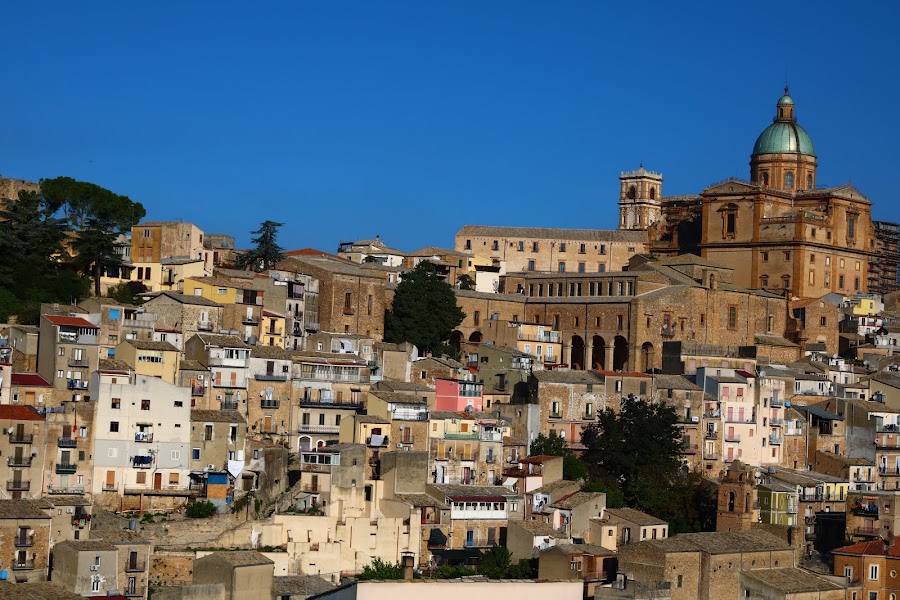 Transfer to Piazza Armerina — Route stage — Palermo-to-Taormina Archaeology and Baroque Crossing — Italy