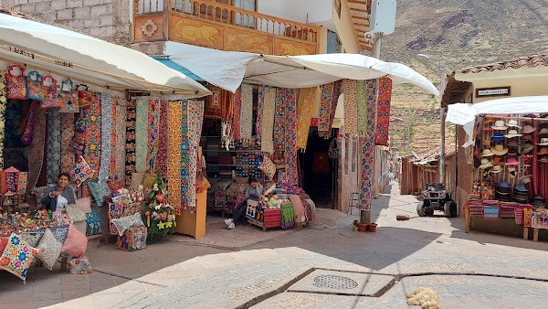 Pisac Market