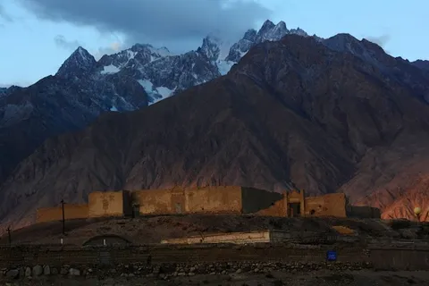 Tashkurgan — City — Karakoram Highway: Gilgit to Kashgar — Pakistan / China