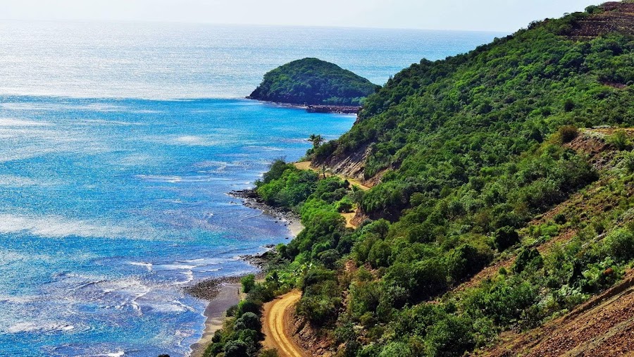 Houaïlou — City — Grande Terre East Coast and Hienghène — New Caledonia