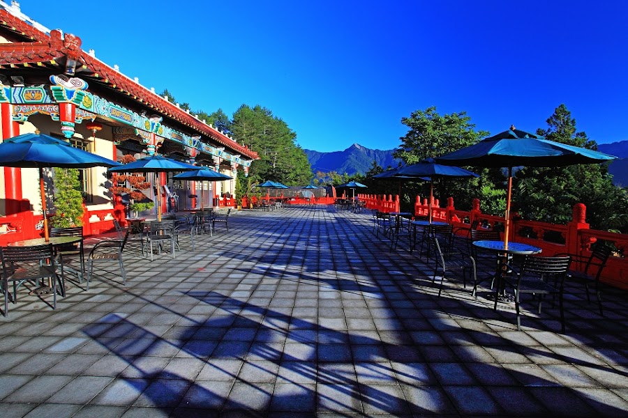 Lishan Guesthouse Restaurant — Taiwanese mountain food — Central Cross-Island Highway Access Alternatives — Taiwan