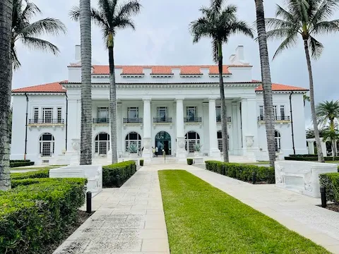 Palm Beach — City — Highway 1, Florida — United States