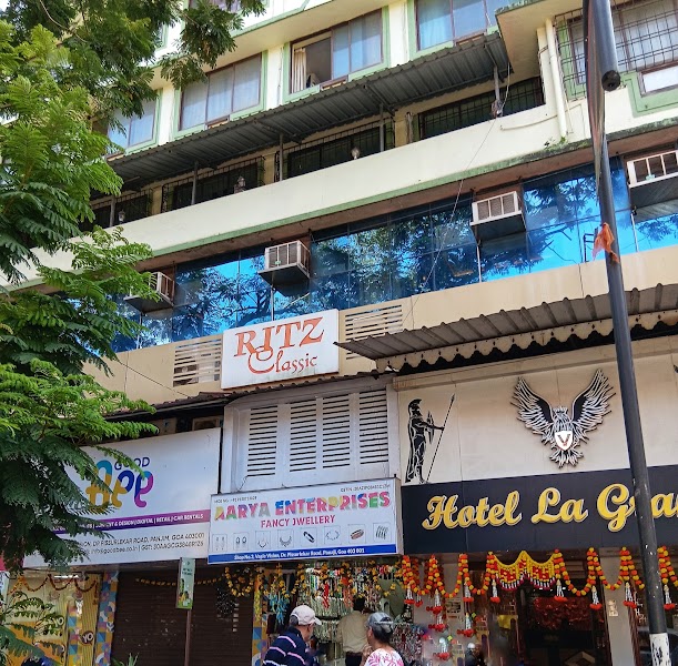 Ritz Classic Panaji — Goan seafood — Scenic Konkan Coast: Mumbai to Goa — India