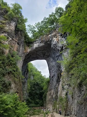 Natural Bridge State Park — Nature — Blue Ridge Parkway — United States