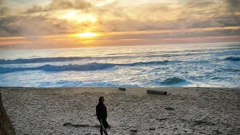 Half Moon Bay — City — Pacific Coast Hwy — United States