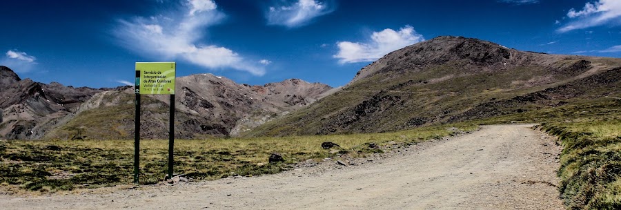 Capileira and SIAC high-cumbres microbus — Seasonal guided access — The Great Outdoors, Spain — Spain