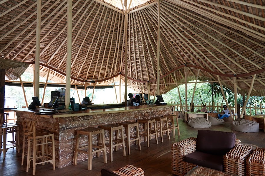 Café Chill — Sri Lankan and international — Sri Lanka Grand Route: Colombo to Trincomalee — Sri Lanka