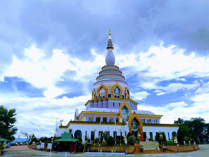 Thaton riverside and Wat Thaton — Cultural site — Northern Thailand Golden Triangle Loop — Thailand