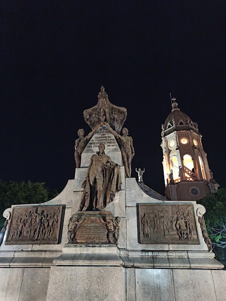 Plaza Catedral and Casco Viejo