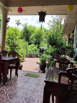 Tinh Gia Vien Restaurant
