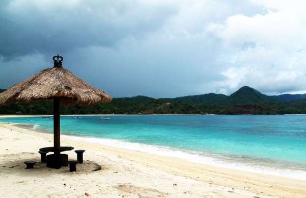 Maluk Beach