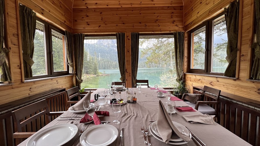 Restoran Crno Jezero