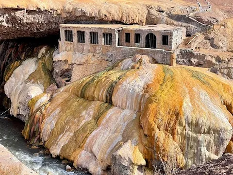 Puente del Inca — Landmark — Trans-Andean Highway — Chile