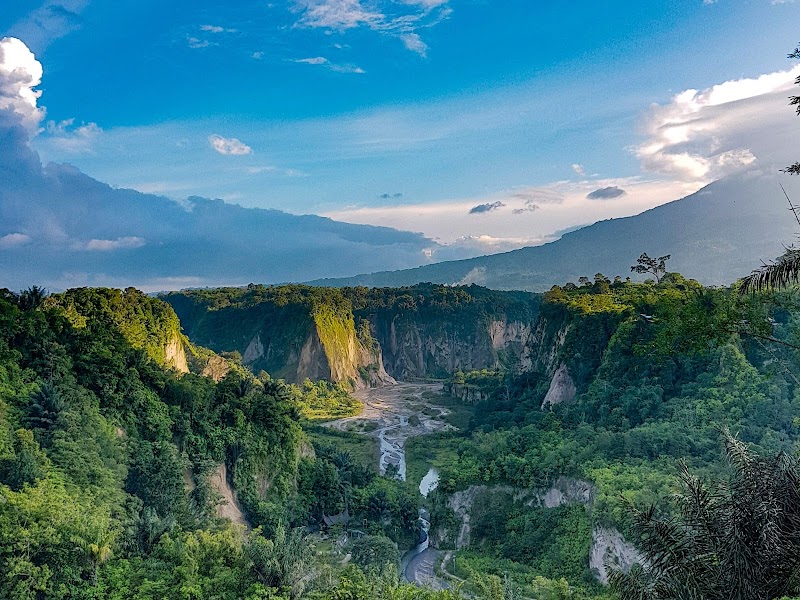 Sianok Canyon — nature viewpoint — Sumatra Trans-Highway Bukittinggi to Lake Toba — Indonesia