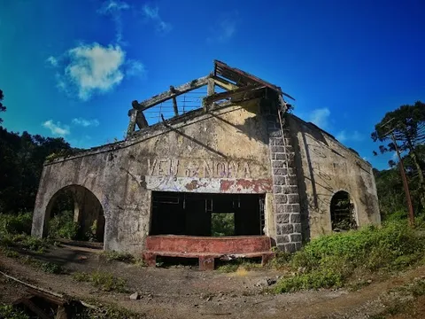 Véu da Noiva — Landmark — Estrada da Graciosa Self-Drive Loop — Brazil