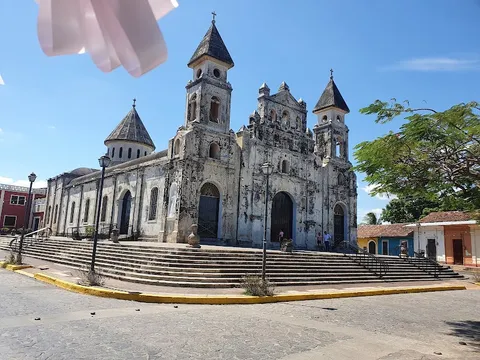Granada — City — Nicaragua Volcano Route — Nicaragua