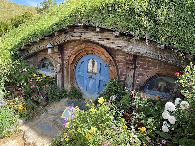 Hobbiton Movie Set tour — Booked film-set tour — Thermal Hot Spots — New Zealand