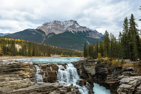 Athabasca Falls — Nature — Icefields Parkway — Canada