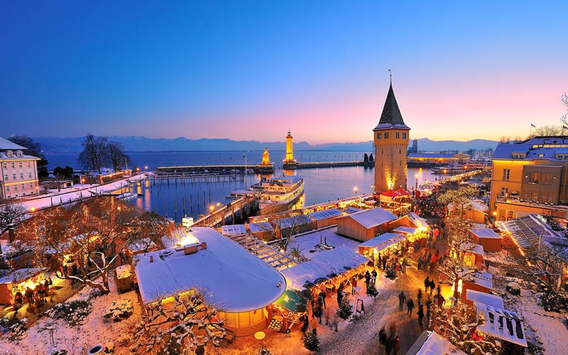 Lindau harbor and old town — Historic town — German Alpine Road — Germany