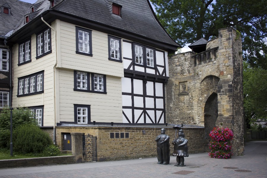 Halberstadt cathedral or Goslar old town — Heritage alternative — German Avenue Road: Wittenberg–Duderstadt Section — Germany