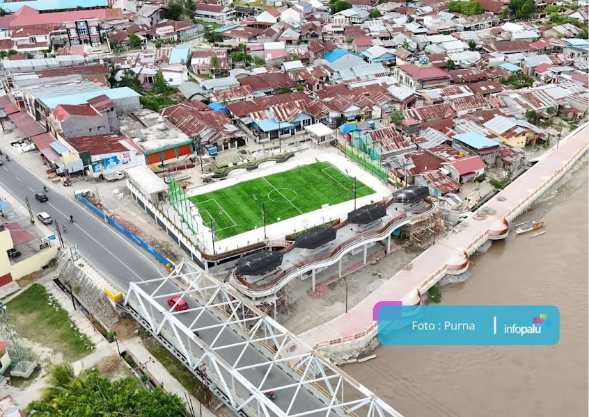 Palu Bay Waterfront — nature — Sulawesi Highlands Tana Toraja to Bunaken — Indonesia