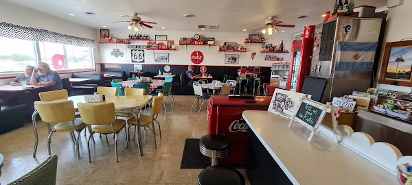 Midpoint Café