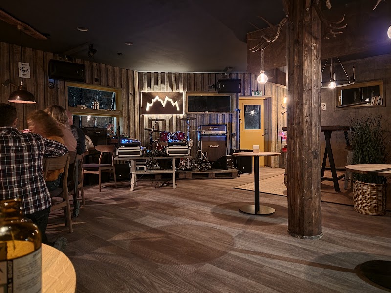 Restaurang Kittelfjäll — Swedish, mountain lodge restaurant — Vildmarksvägen Wilderness Road — Sweden