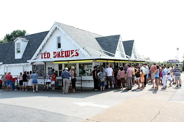 Ted Drewes Frozen Custard — Food & Drink — Route 66 — United States