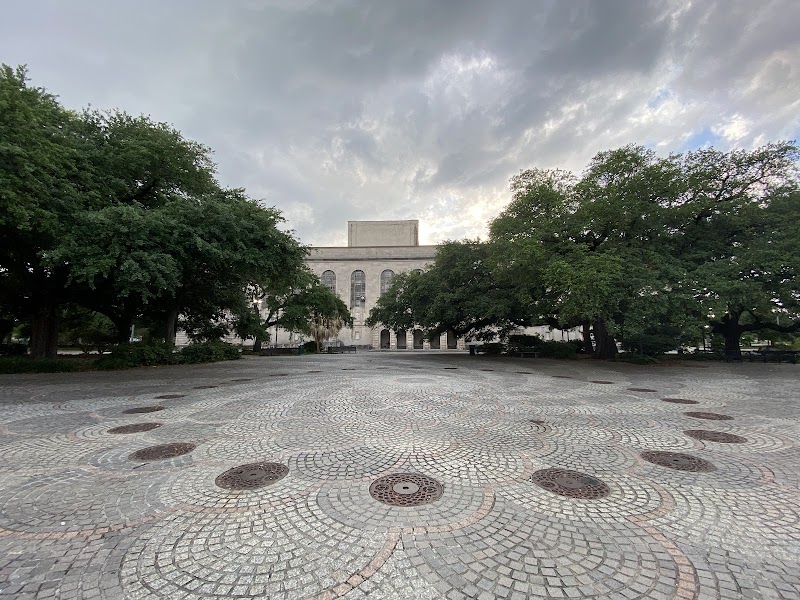 New Orleans music and river culture — Cultural District — Great River Road: Ten-State Highlights — United States