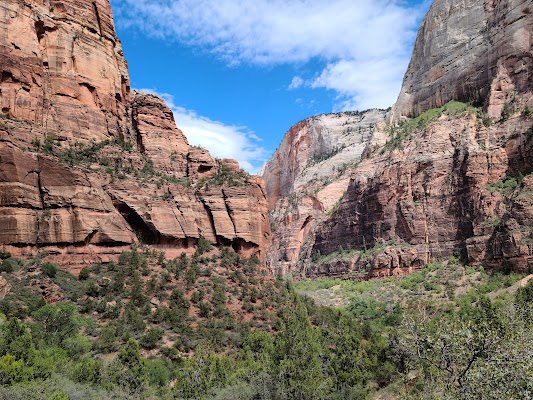 Angels Landing Hike