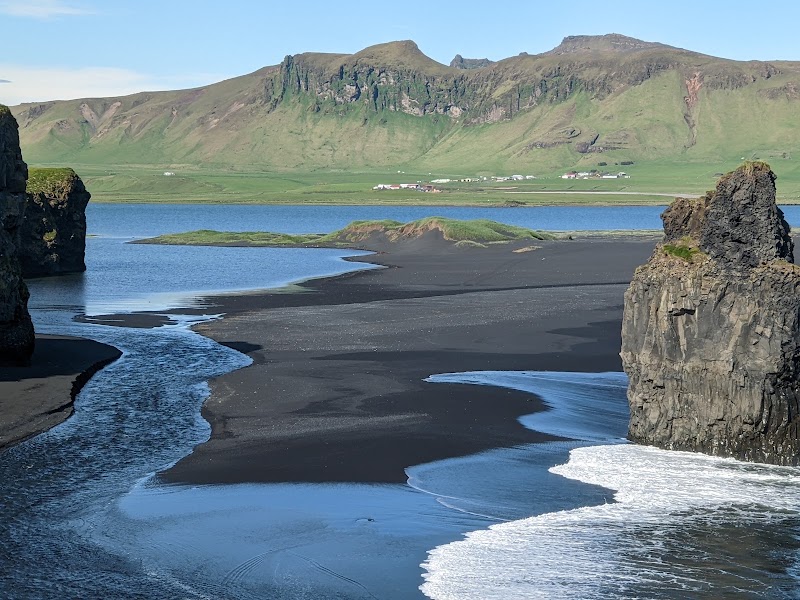 Reynisfjara designated viewpoint — Coastal viewpoint — Ring Road — Iceland