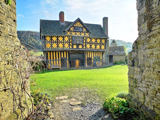 Stokesay Castle