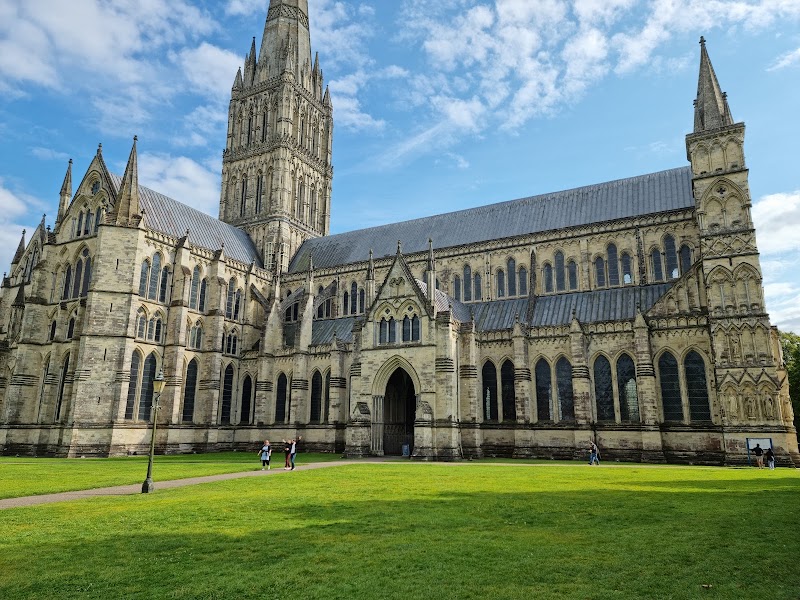 Salisbury Cathedral — Cathedral — South West Explorer — England
