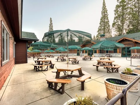 Grant Grove Restaurant — American — Yosemite to Sequoia and Kings Canyon — United States