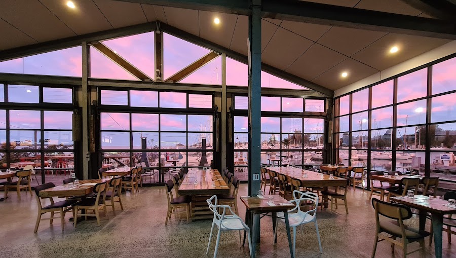 JJ's at The Marina — Seafood and Australian — Melbourne to Sydney — Australia